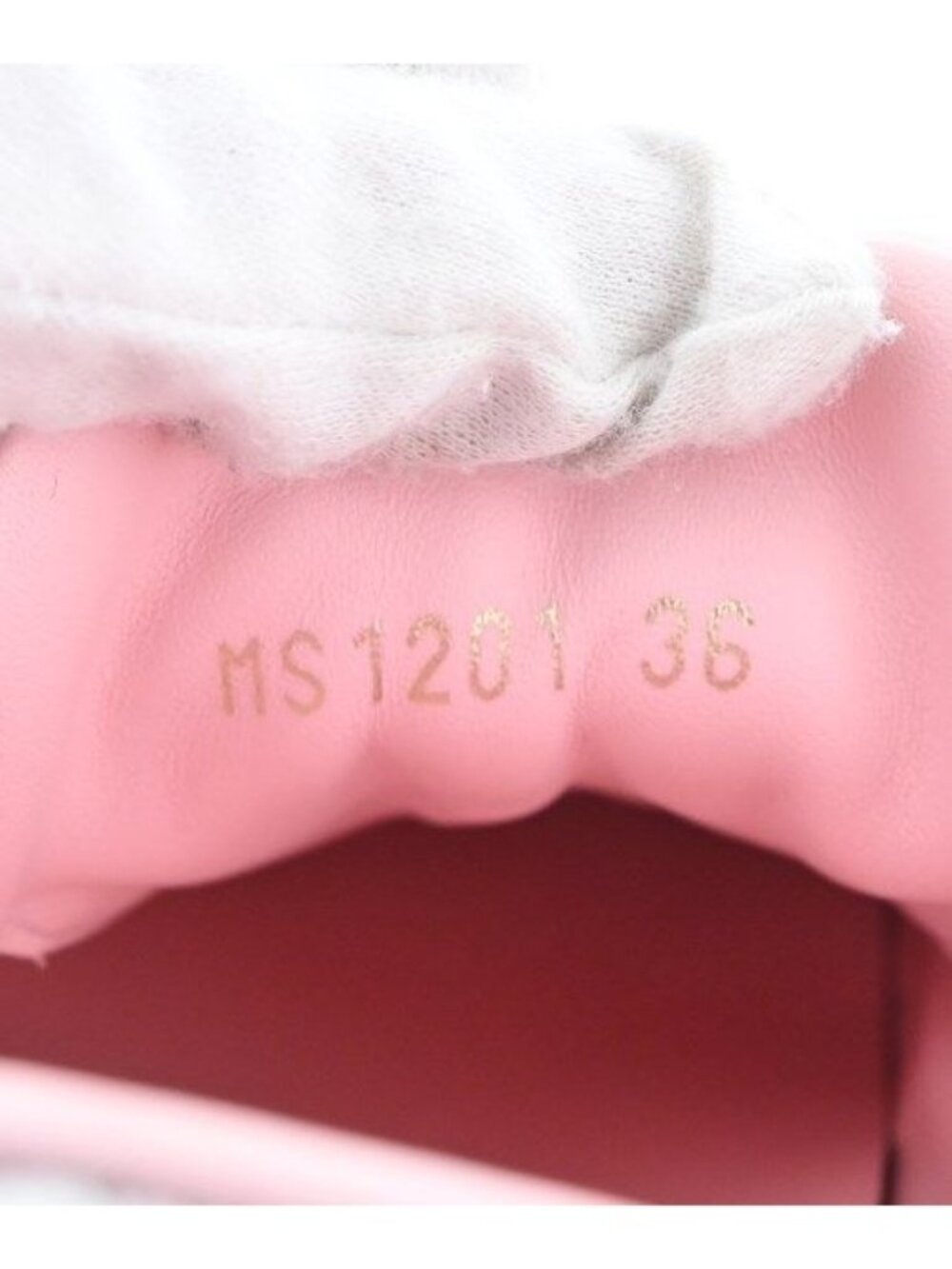 Louis Vuitton Sneakers White - Picture 5 of 7